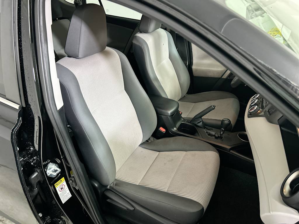 Thumbnail: 2015 Toyota RAV4 - 9