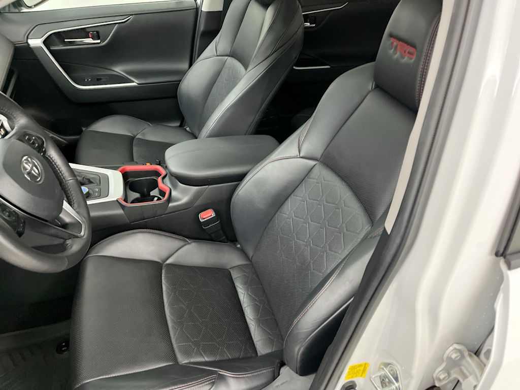 Thumbnail: 2021 Toyota RAV4 - 9