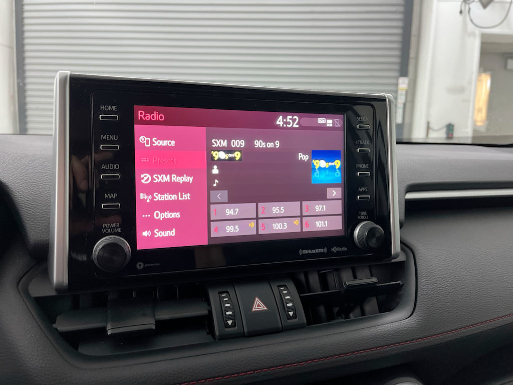 Thumbnail: 2021 Toyota RAV4 - 13