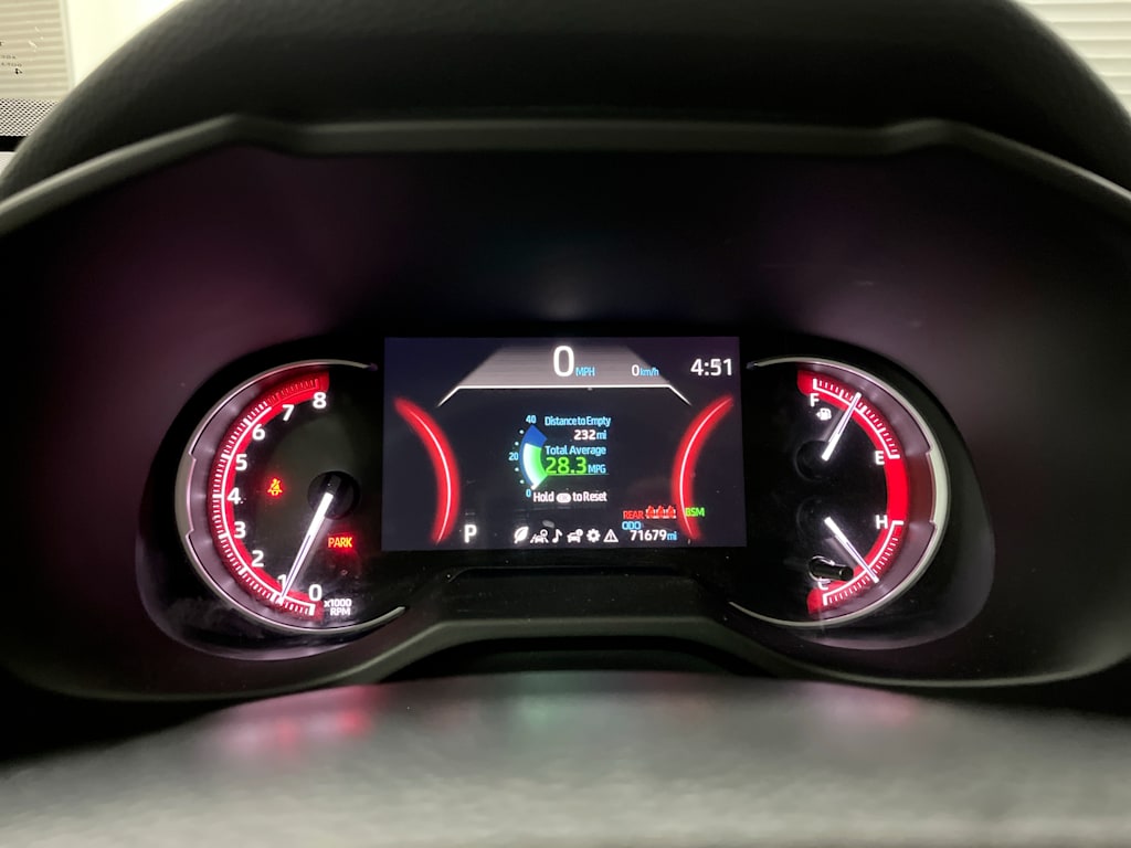 Thumbnail: 2021 Toyota RAV4 - 15