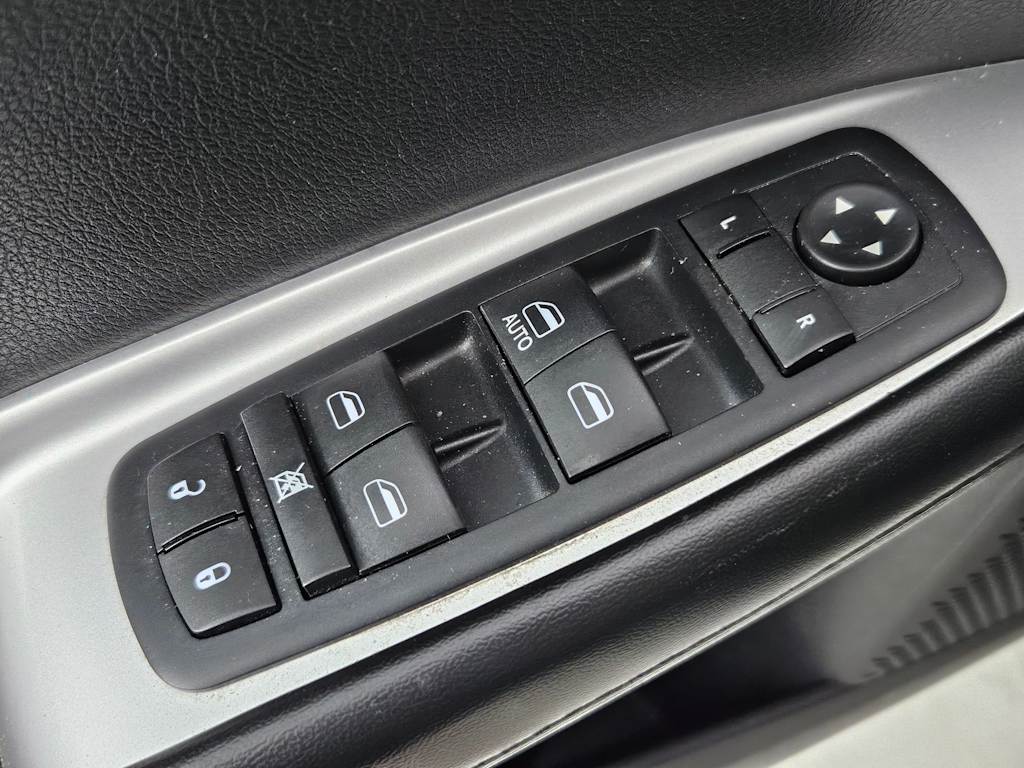 Thumbnail: 2016 Dodge Journey - 24
