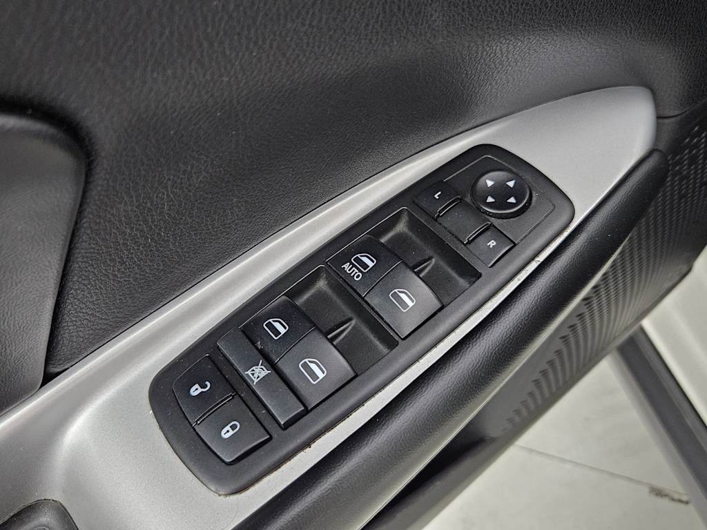 2018 Dodge Journey SXT 25
