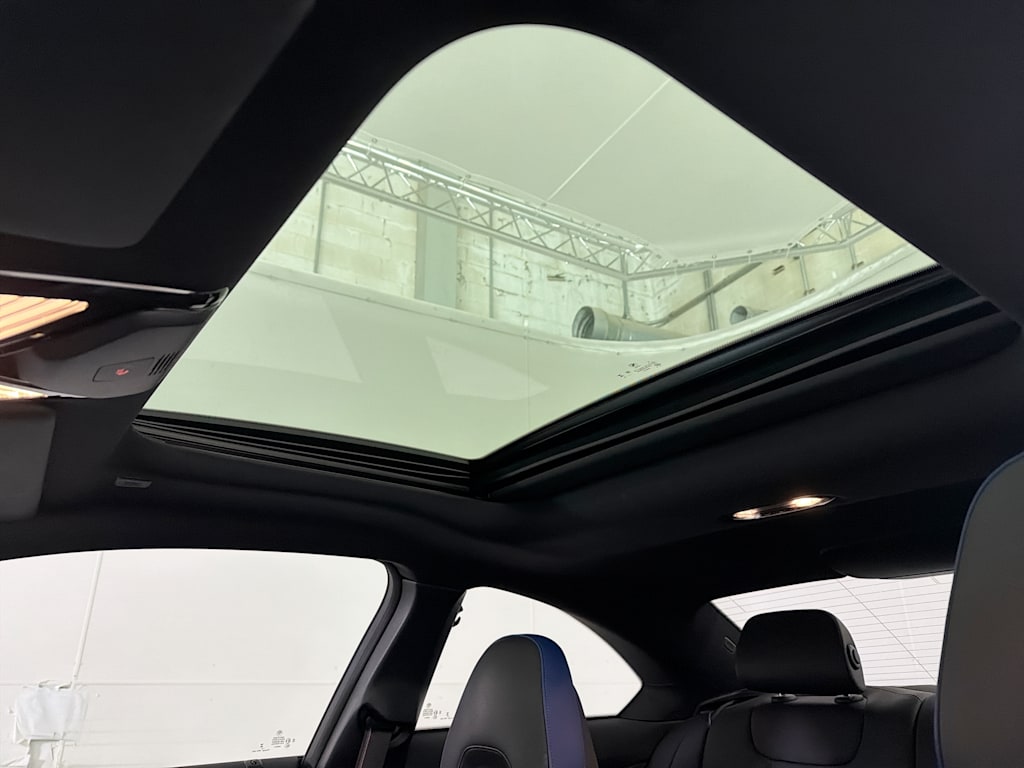 Thumbnail: 2023 BMW M2 - 22