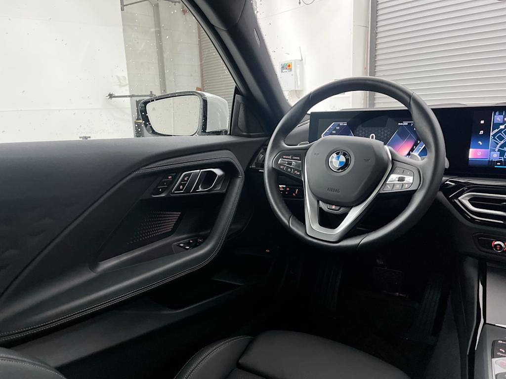 Thumbnail: 2023 BMW 2 Series - 8