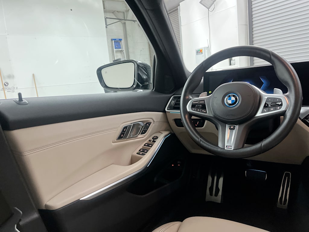 Thumbnail: 2023 BMW 3 Series - 9