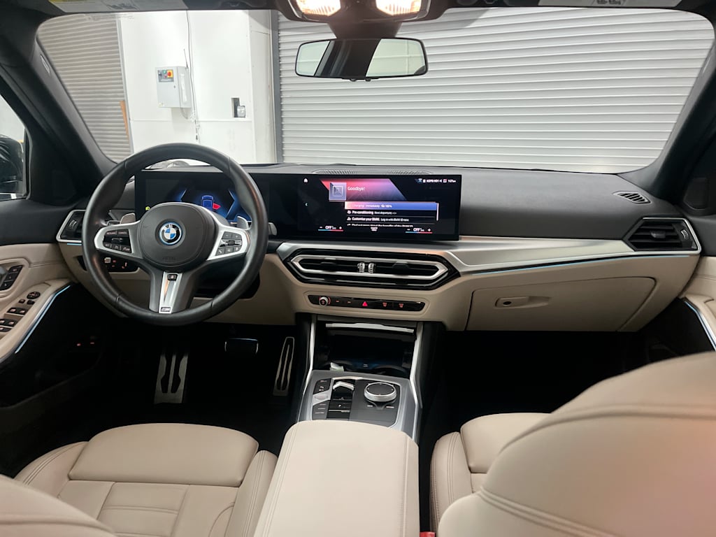 Thumbnail: 2023 BMW 3 Series - 2