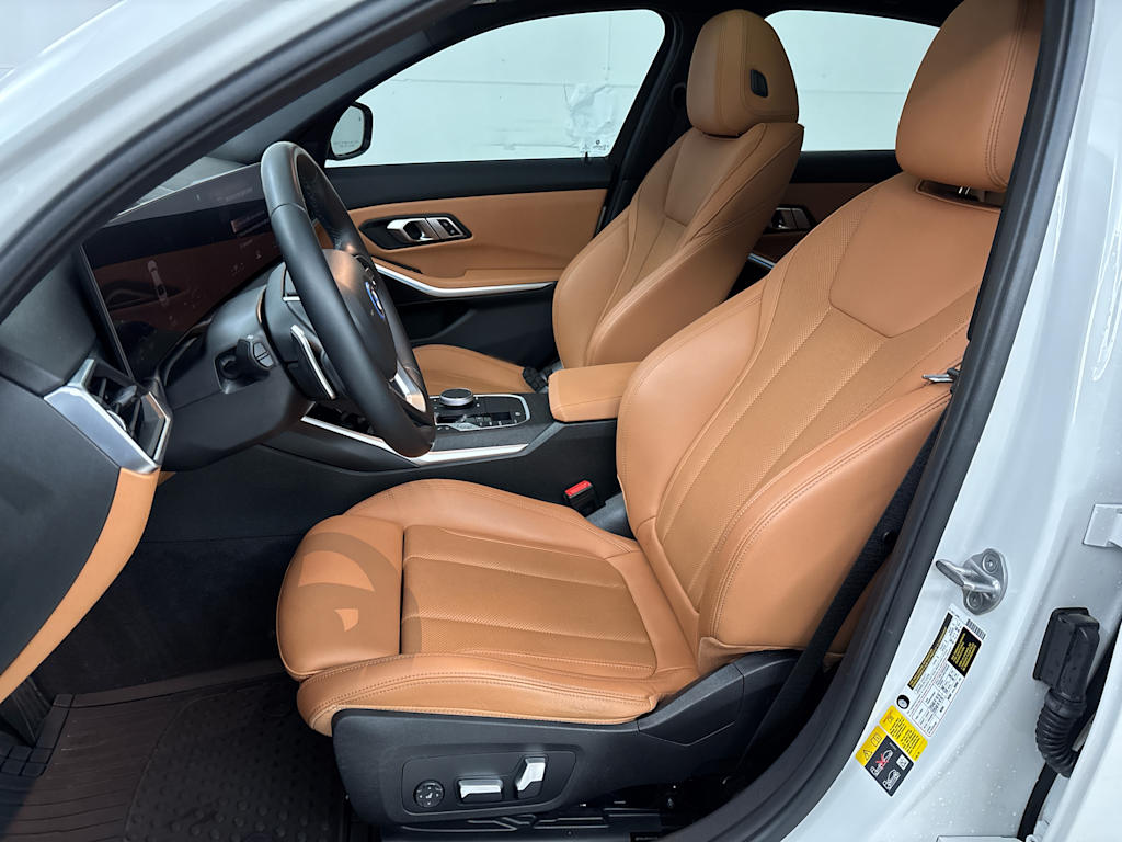 Thumbnail: 2023 BMW 3 Series - 8