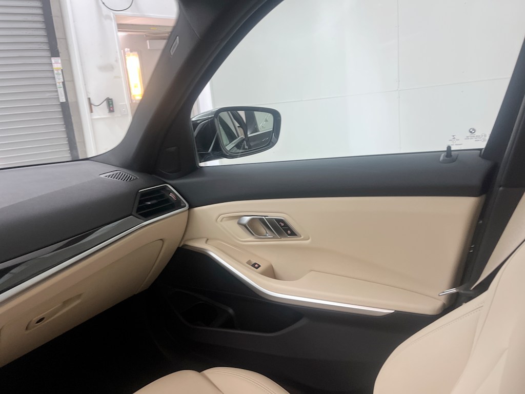 Thumbnail: 2020 BMW 3 Series - 22
