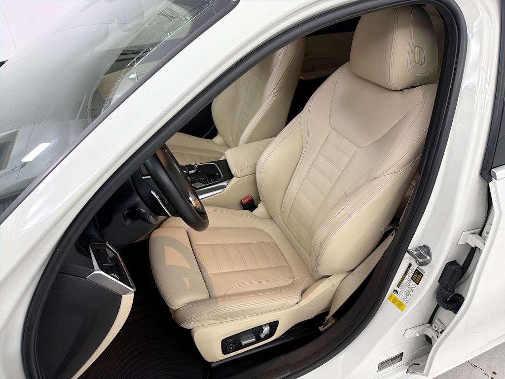 Thumbnail: 2019 BMW 3 Series - 9
