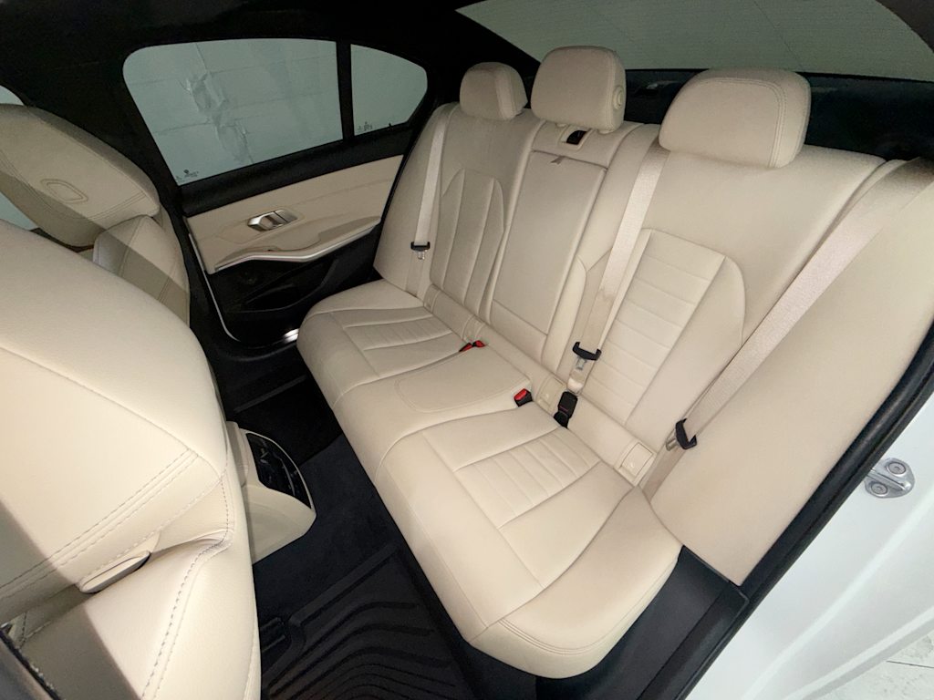 Thumbnail: 2019 BMW 3 Series - 11