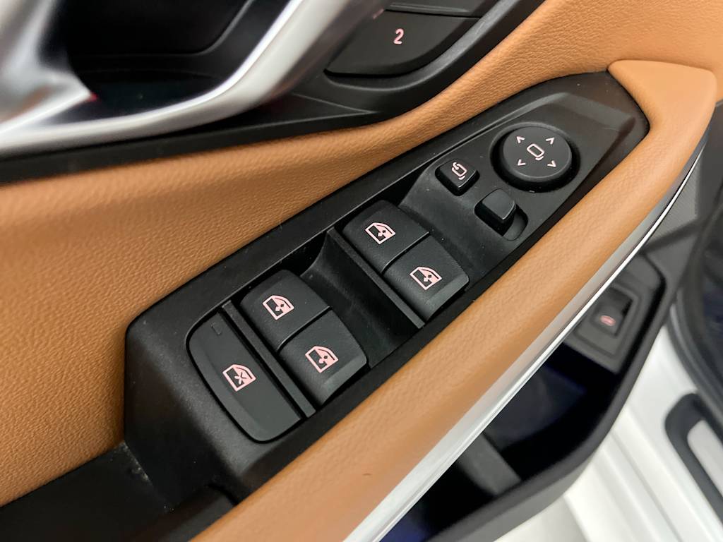 Thumbnail: 2020 BMW 3 Series - 26
