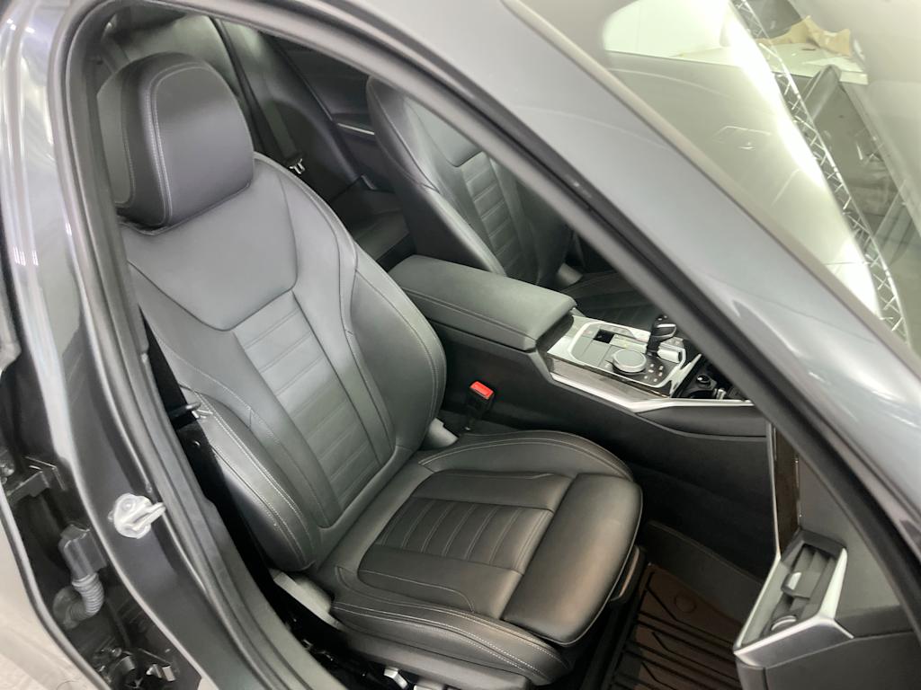 Thumbnail: 2021 BMW 3 Series - 26