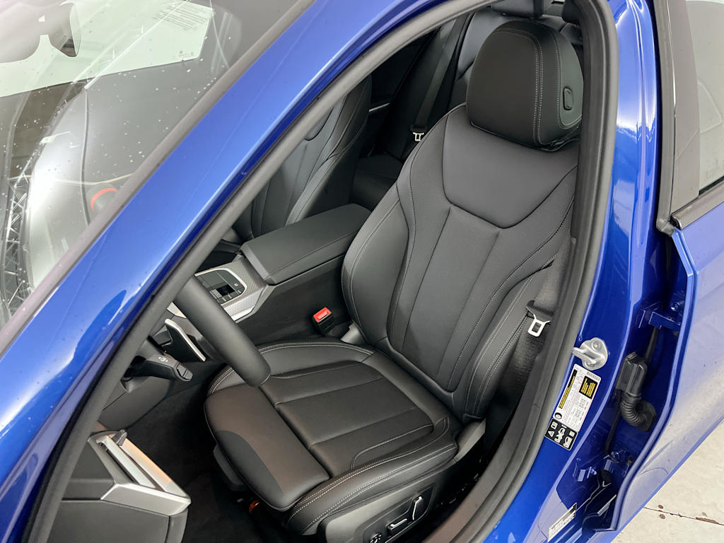 Thumbnail: 2026 BMW 3 Series - 8