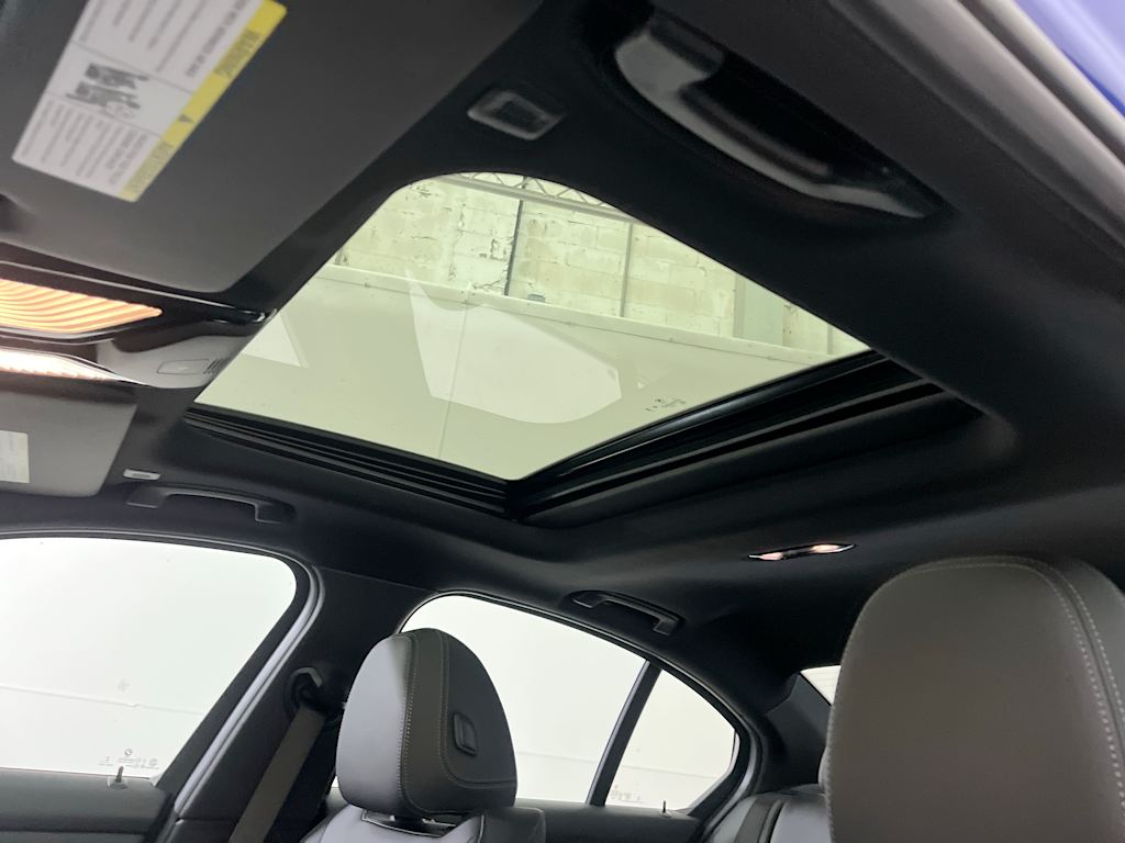 Thumbnail: 2026 BMW 3 Series - 22