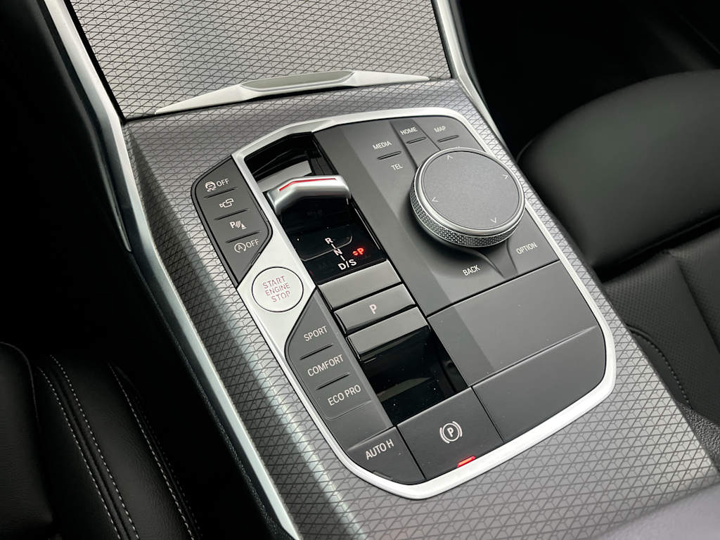 Thumbnail: 2026 BMW 3 Series - 12