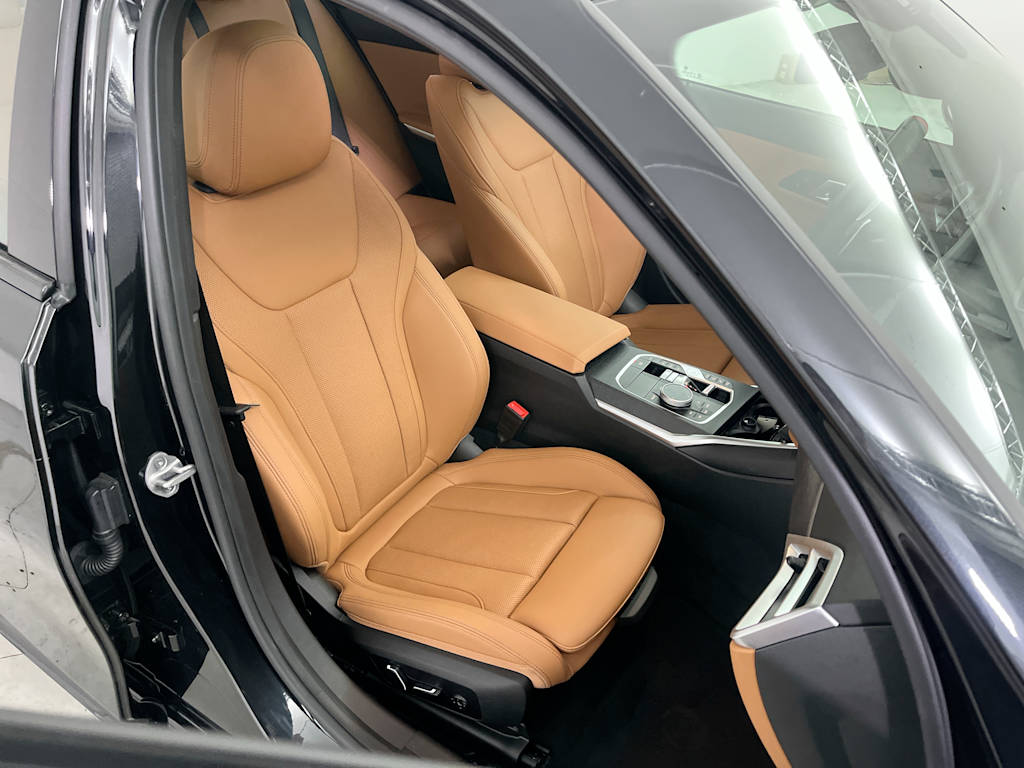 Thumbnail: 2026 BMW 3 Series - 26