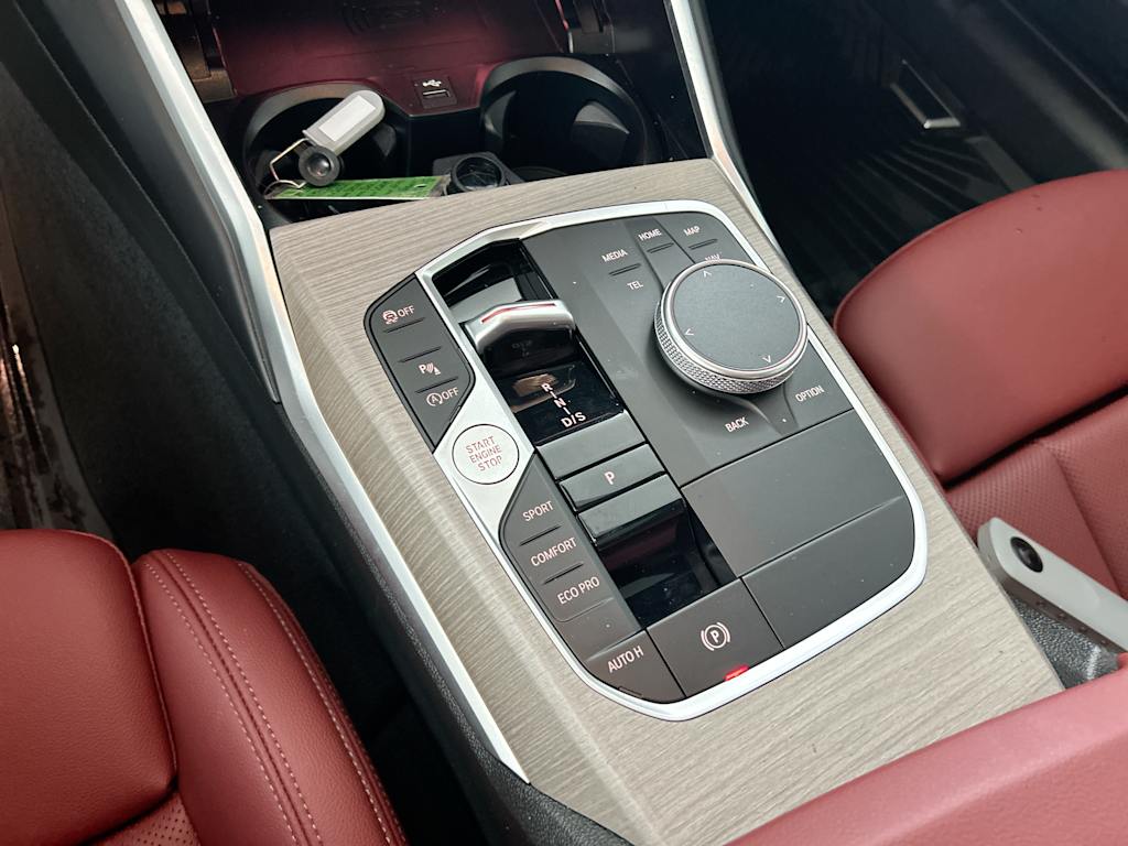 Thumbnail: 2025 BMW 3 Series - 12