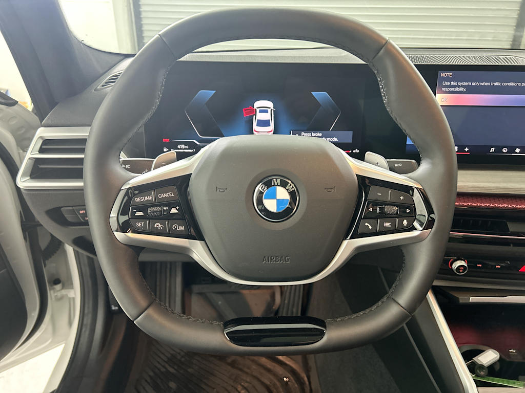 Thumbnail: 2025 BMW 3 Series - 2