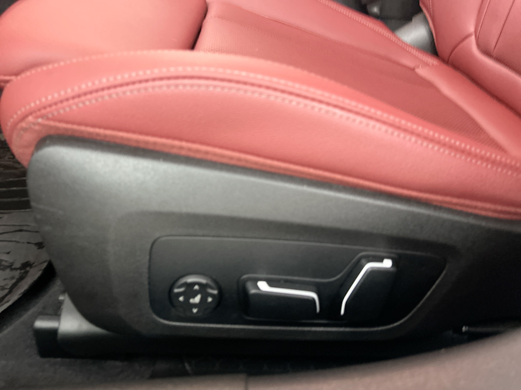 Thumbnail: 2025 BMW 3 Series - 20