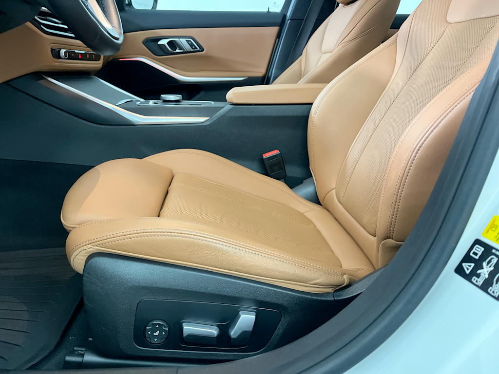 Thumbnail: 2023 BMW 3 Series - 20