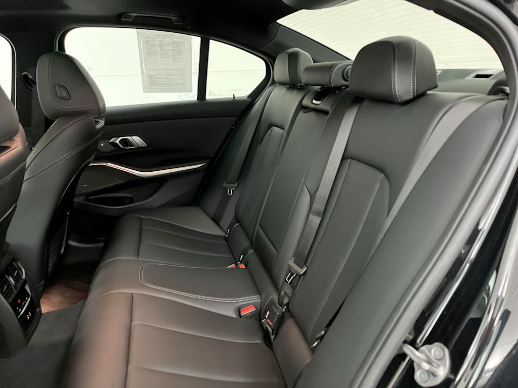 Thumbnail: 2023 BMW 3 Series - 32