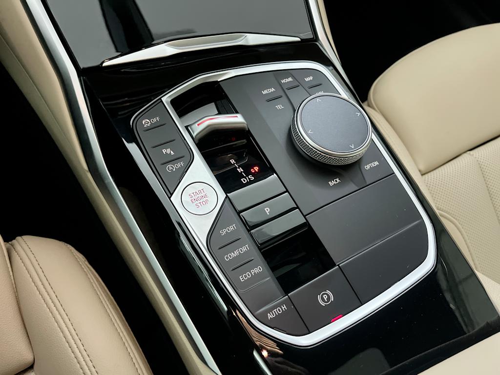 Thumbnail: 2024 BMW 3 Series - 13