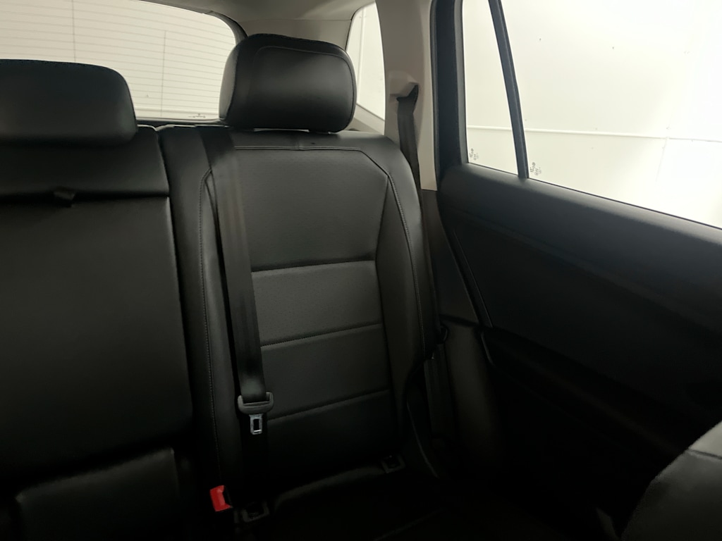 Thumbnail: 2018 Volkswagen Tiguan - 24