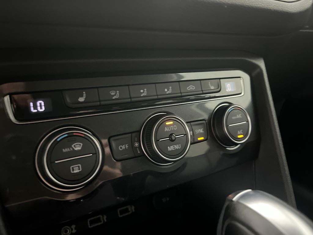 Thumbnail: 2018 Volkswagen Tiguan - 27