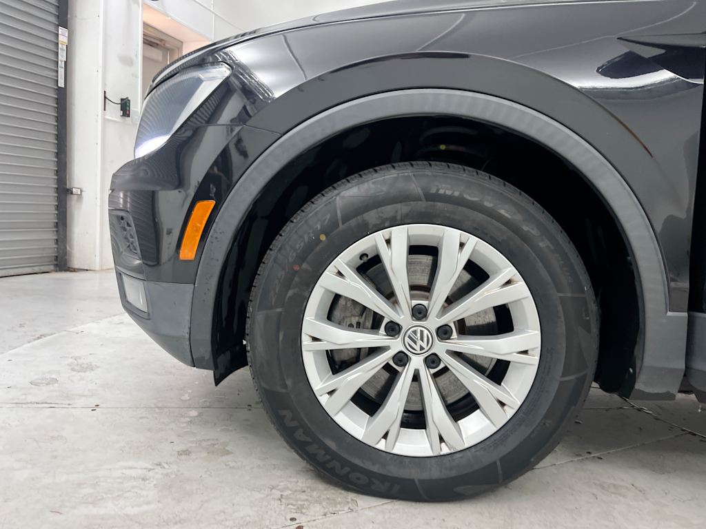 Thumbnail: 2018 Volkswagen Tiguan - 6
