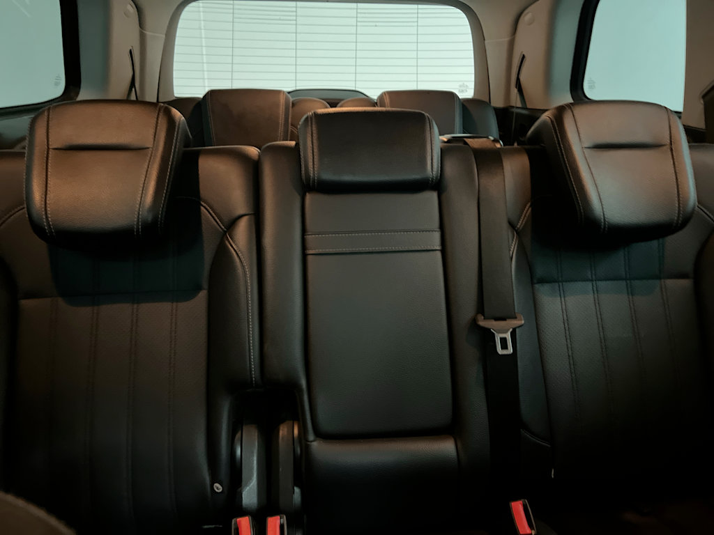 Thumbnail: 2016 Mercedes-Benz GL-Class - 21