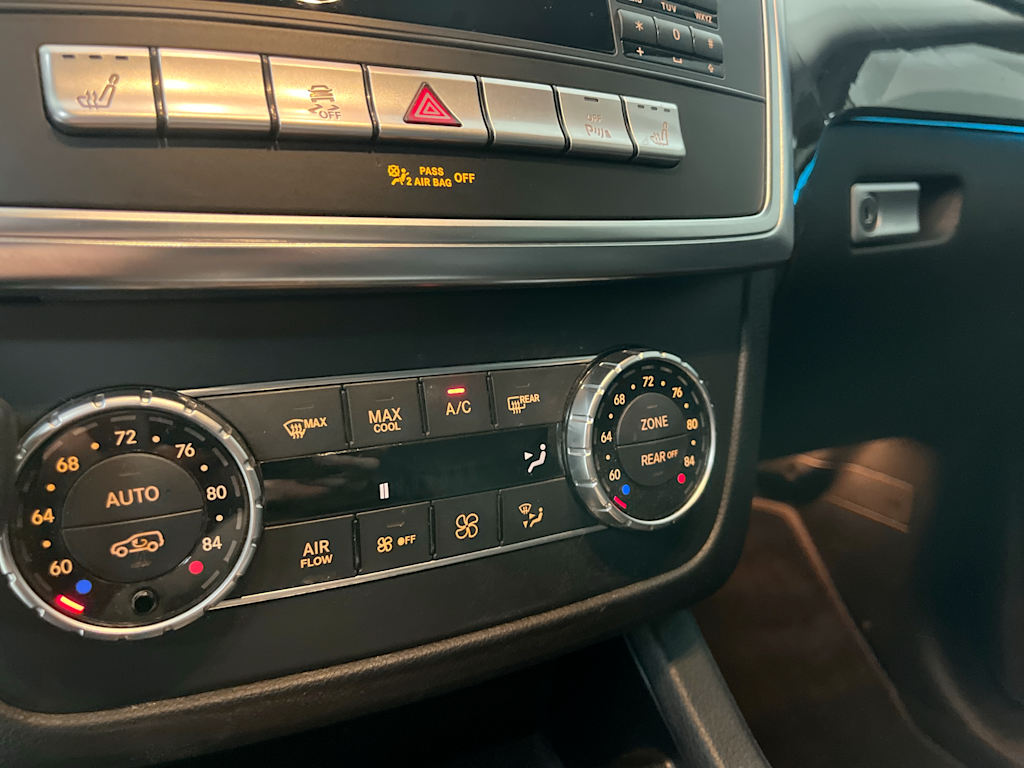 Thumbnail: 2016 Mercedes-Benz GL-Class - 27
