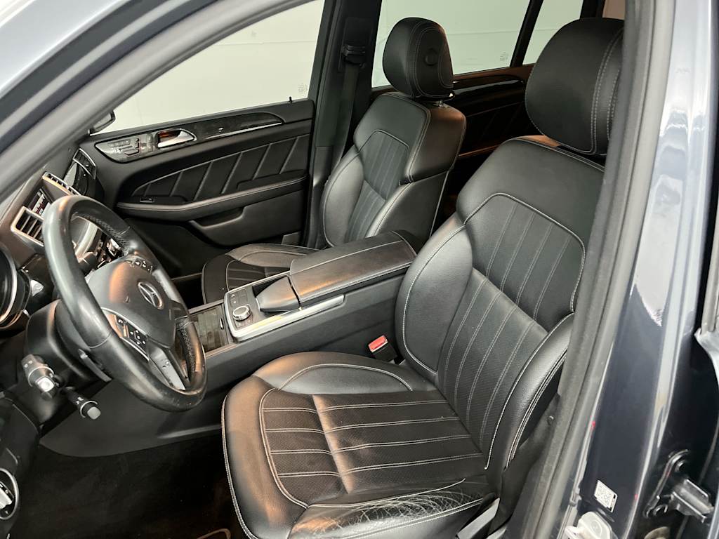 Thumbnail: 2016 Mercedes-Benz GL-Class - 8