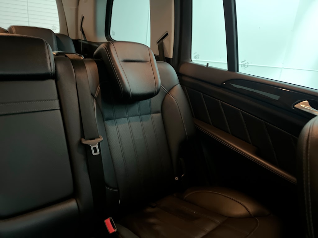 Thumbnail: 2016 Mercedes-Benz GL-Class - 22