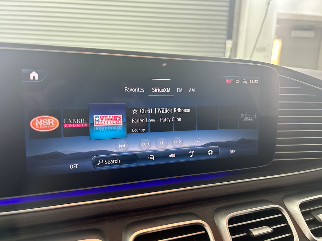 Thumbnail: 2025 Mercedes-Benz GLE - 12