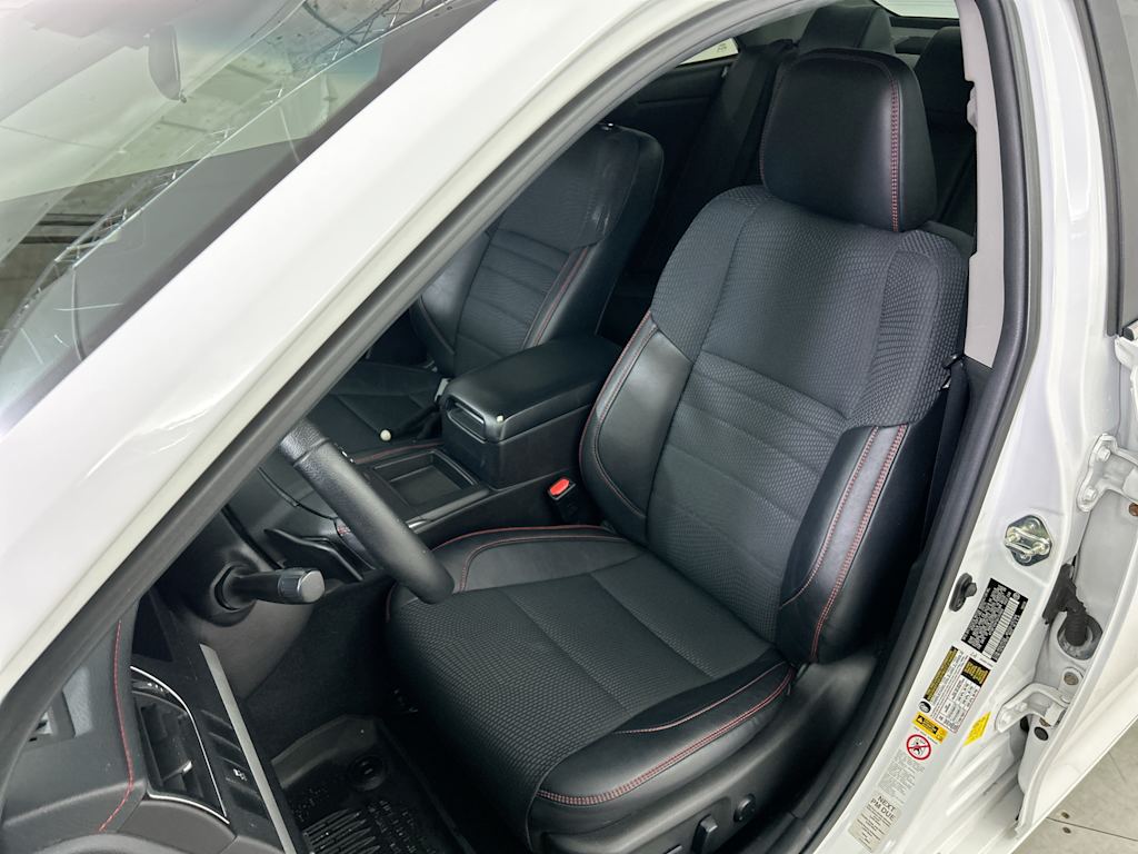 Thumbnail: 2016 Toyota Camry - 8