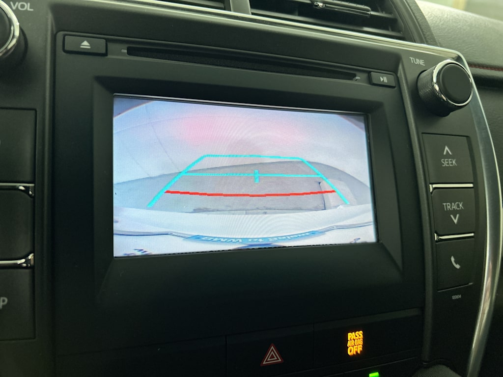 Thumbnail: 2016 Toyota Camry - 24