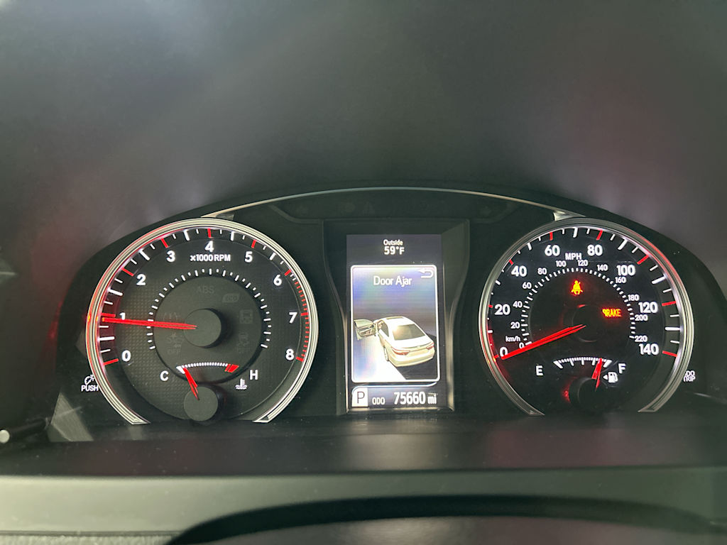 Thumbnail: 2016 Toyota Camry - 13