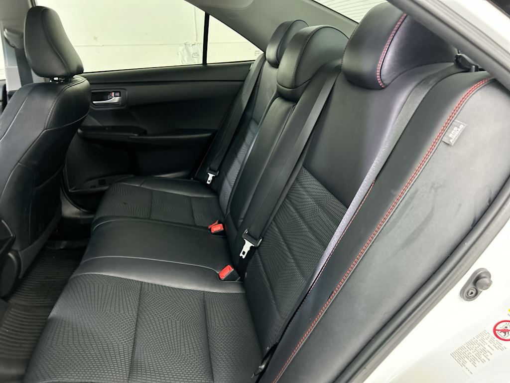 Thumbnail: 2016 Toyota Camry - 10