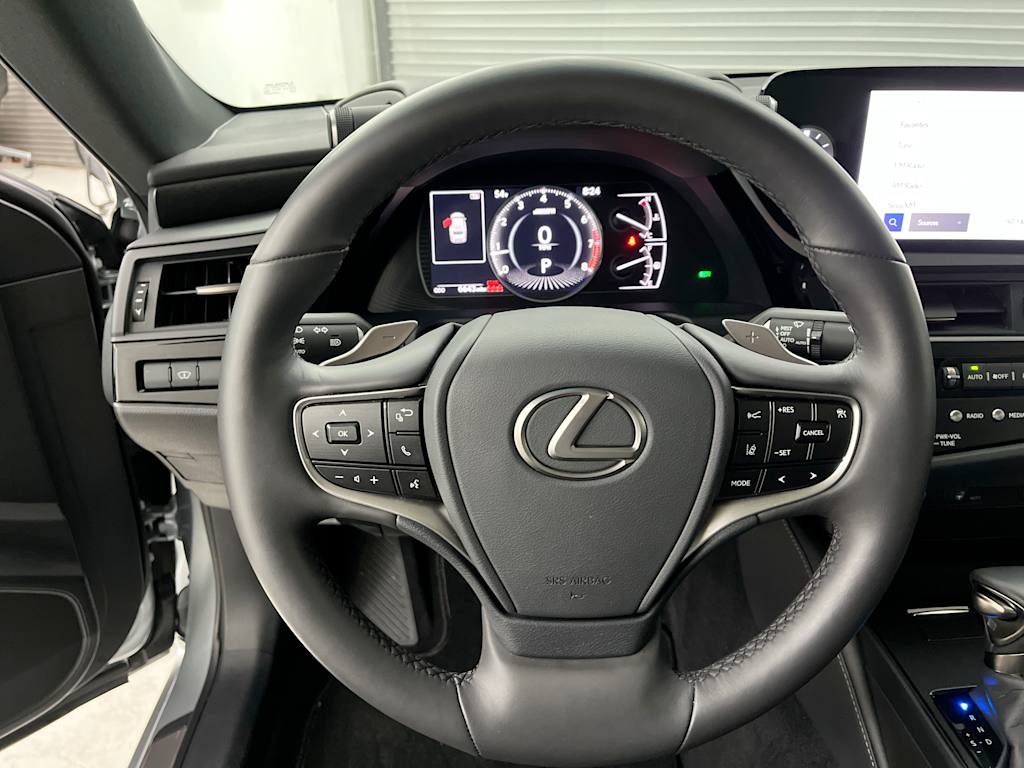 Thumbnail: 2024 Lexus ES - 13