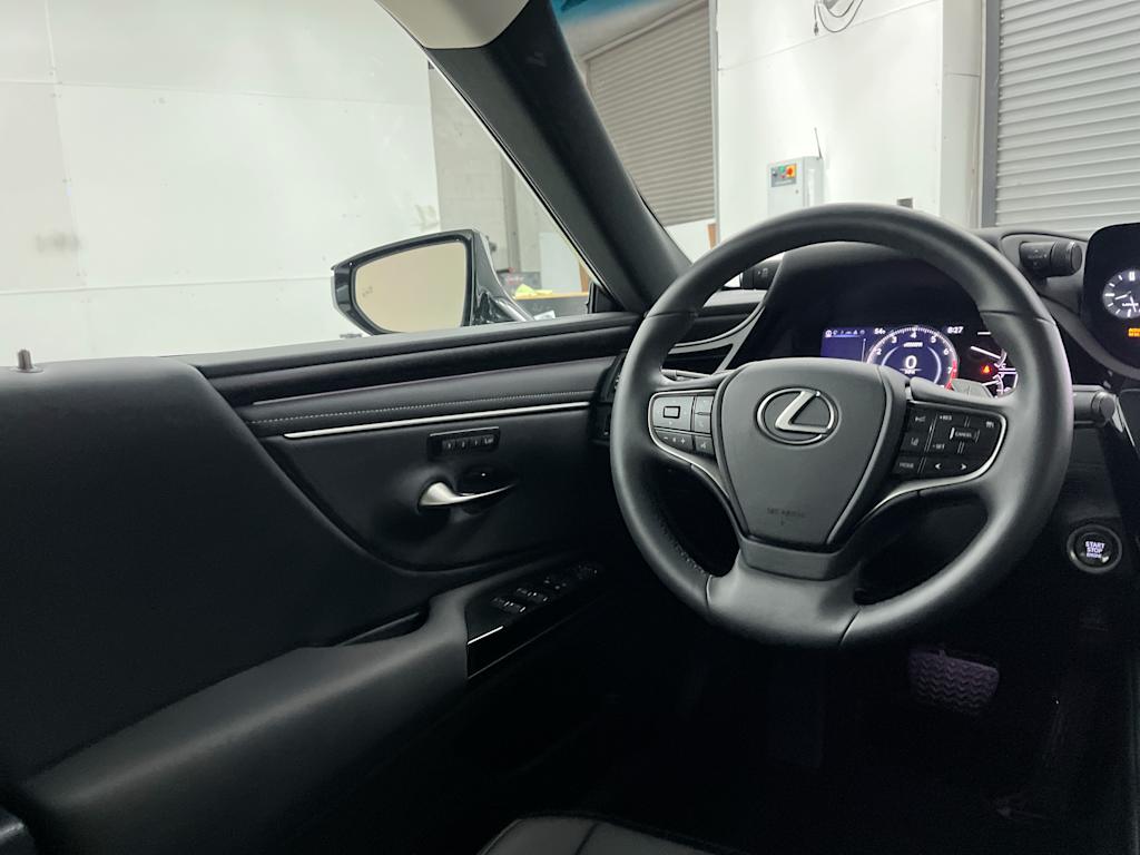 Thumbnail: 2024 Lexus ES - 9
