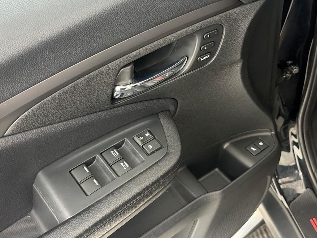 Thumbnail: 2020 Honda Pilot - 21