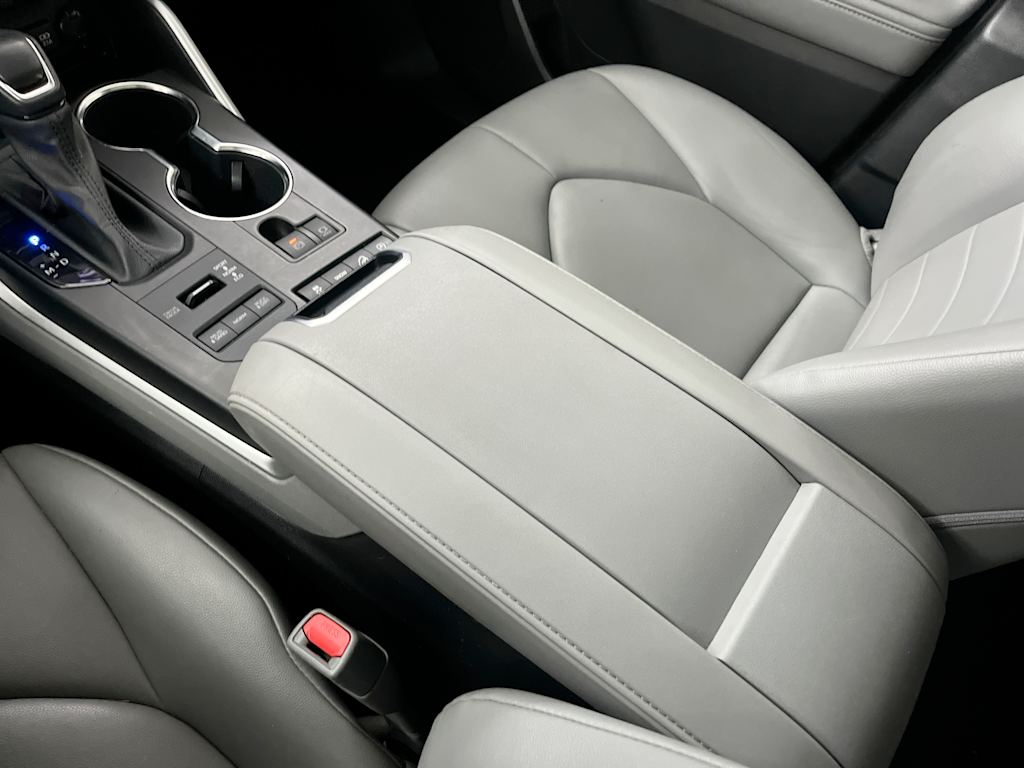 Thumbnail: 2021 Toyota Highlander - 10