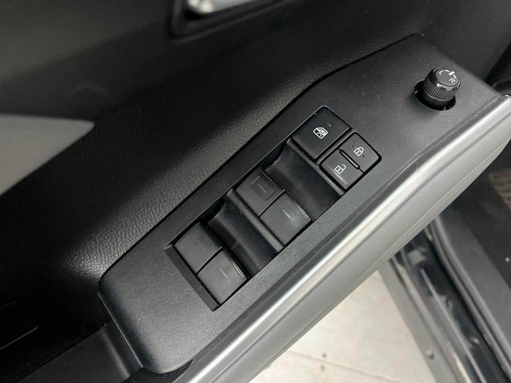 Thumbnail: 2021 Toyota Highlander - 26