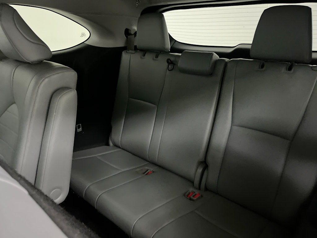 Thumbnail: 2021 Toyota Highlander - 31