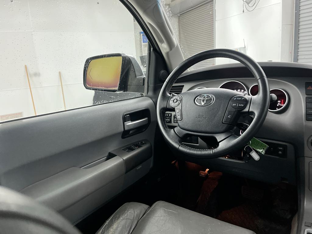 Thumbnail: 2011 Toyota Sequoia - 8