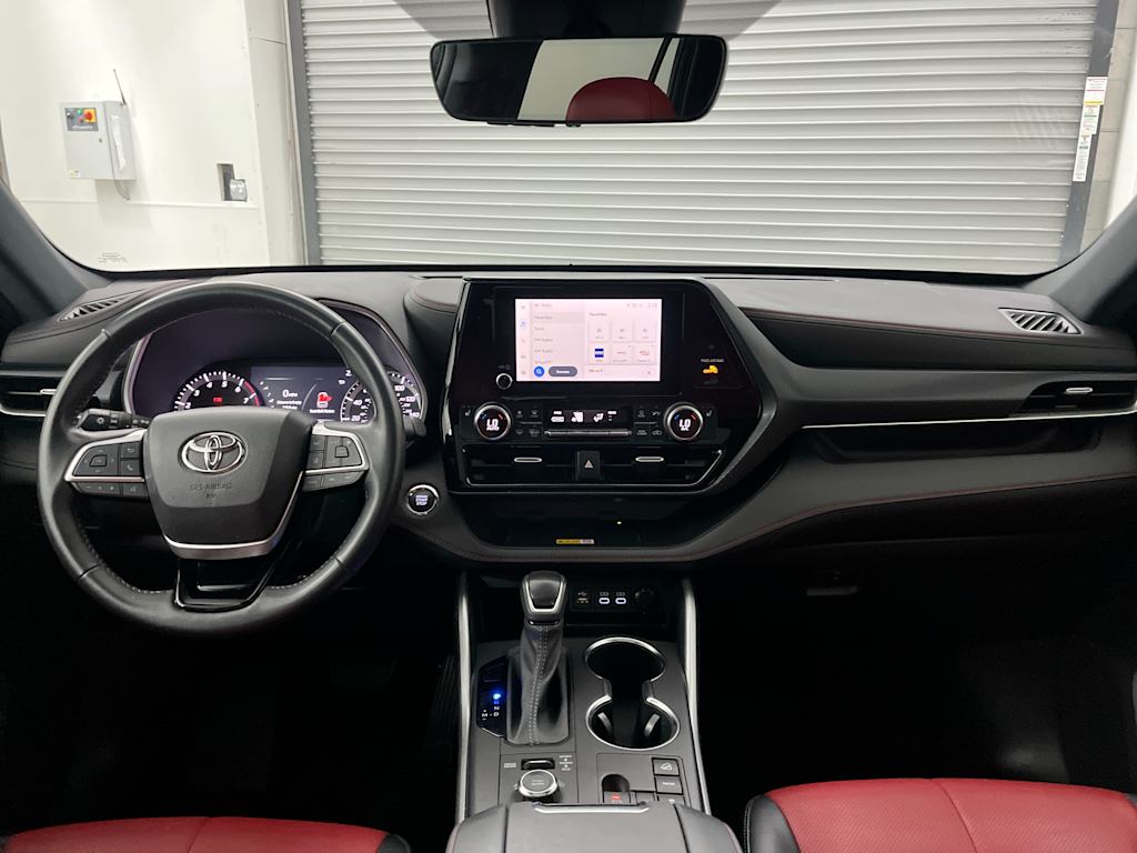 Thumbnail: 2023 Toyota Highlander - 2