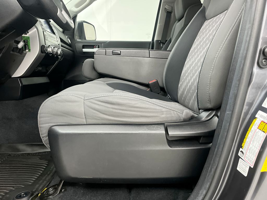 Thumbnail: 2020 Toyota Tundra - 24