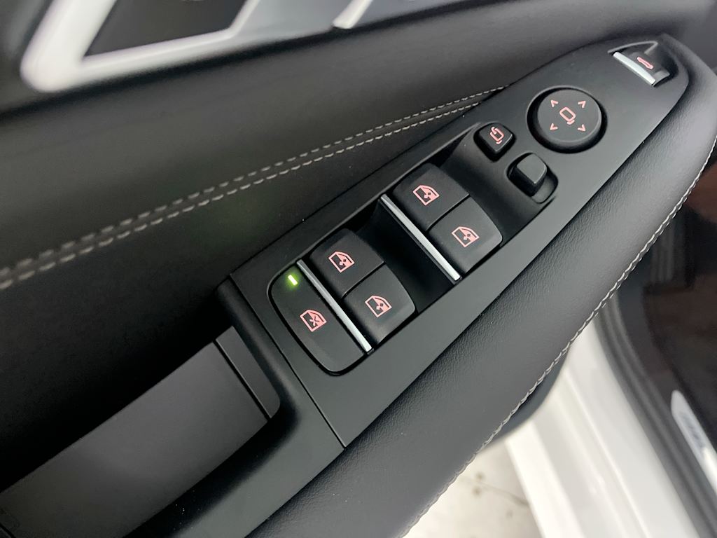 Thumbnail: 2026 BMW X5 - 21