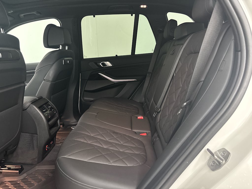 Thumbnail: 2024 BMW X5 - 24