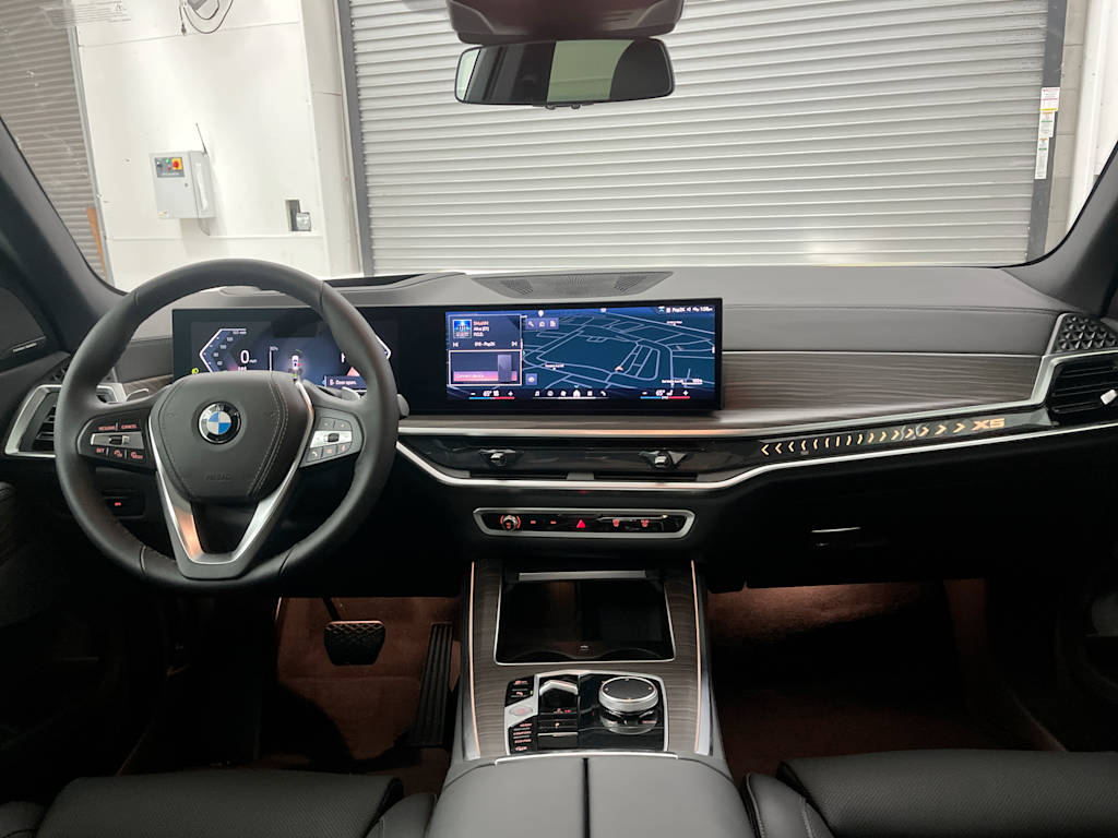 Thumbnail: 2026 BMW X5 - 2